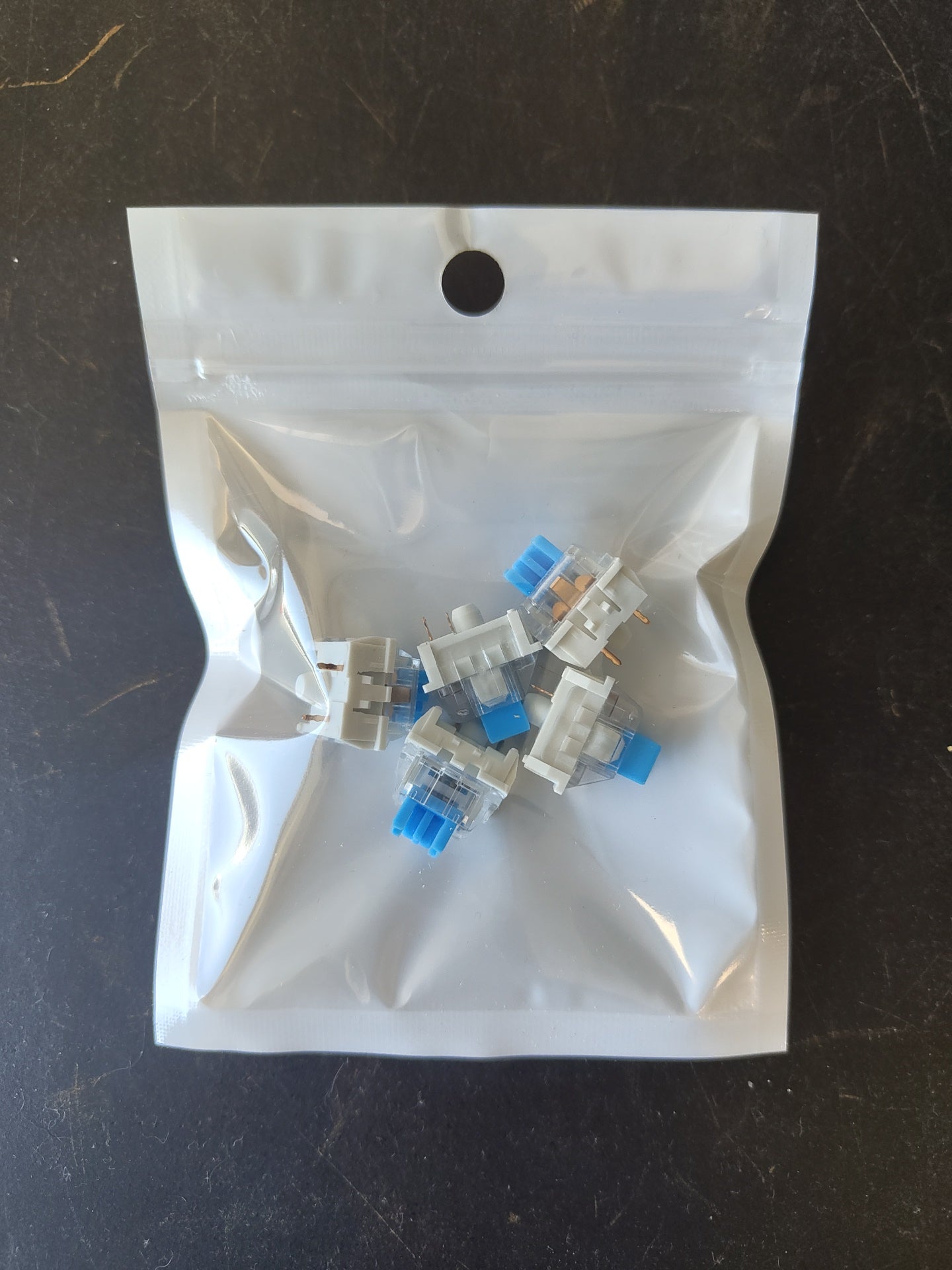 Keycap clickers